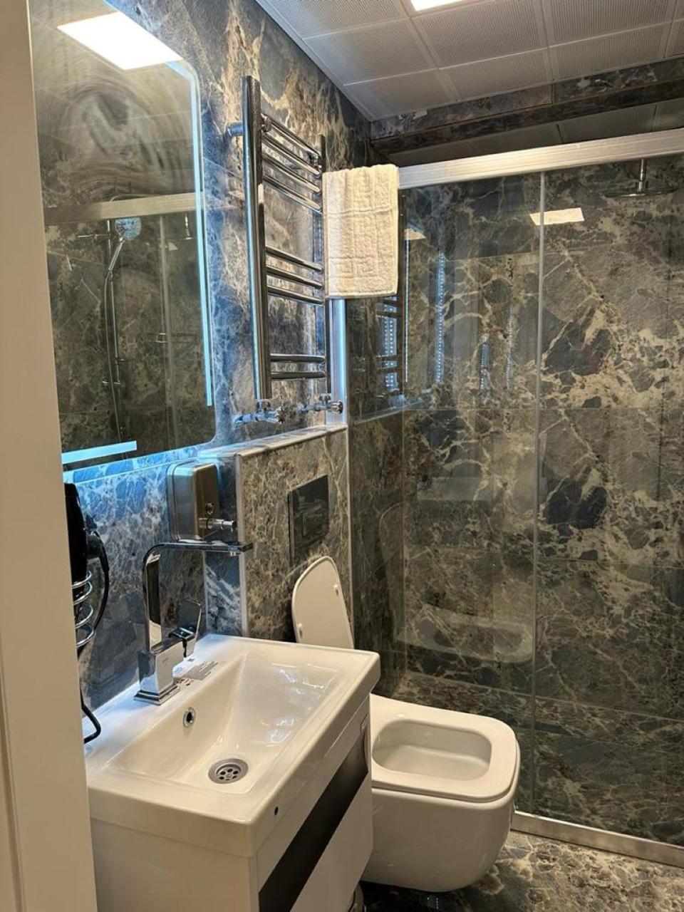 Sareban Hotel Istanbul Bagian luar foto